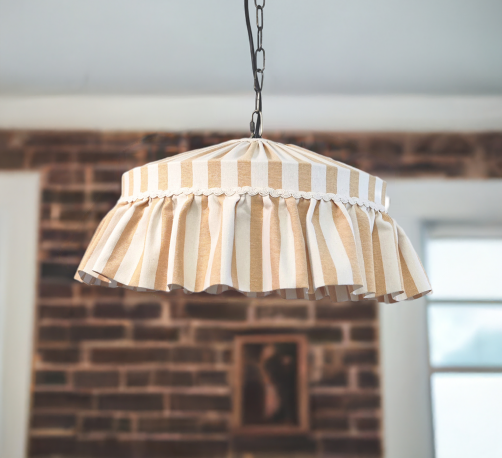 Rustic style cottage ruffled lampshade