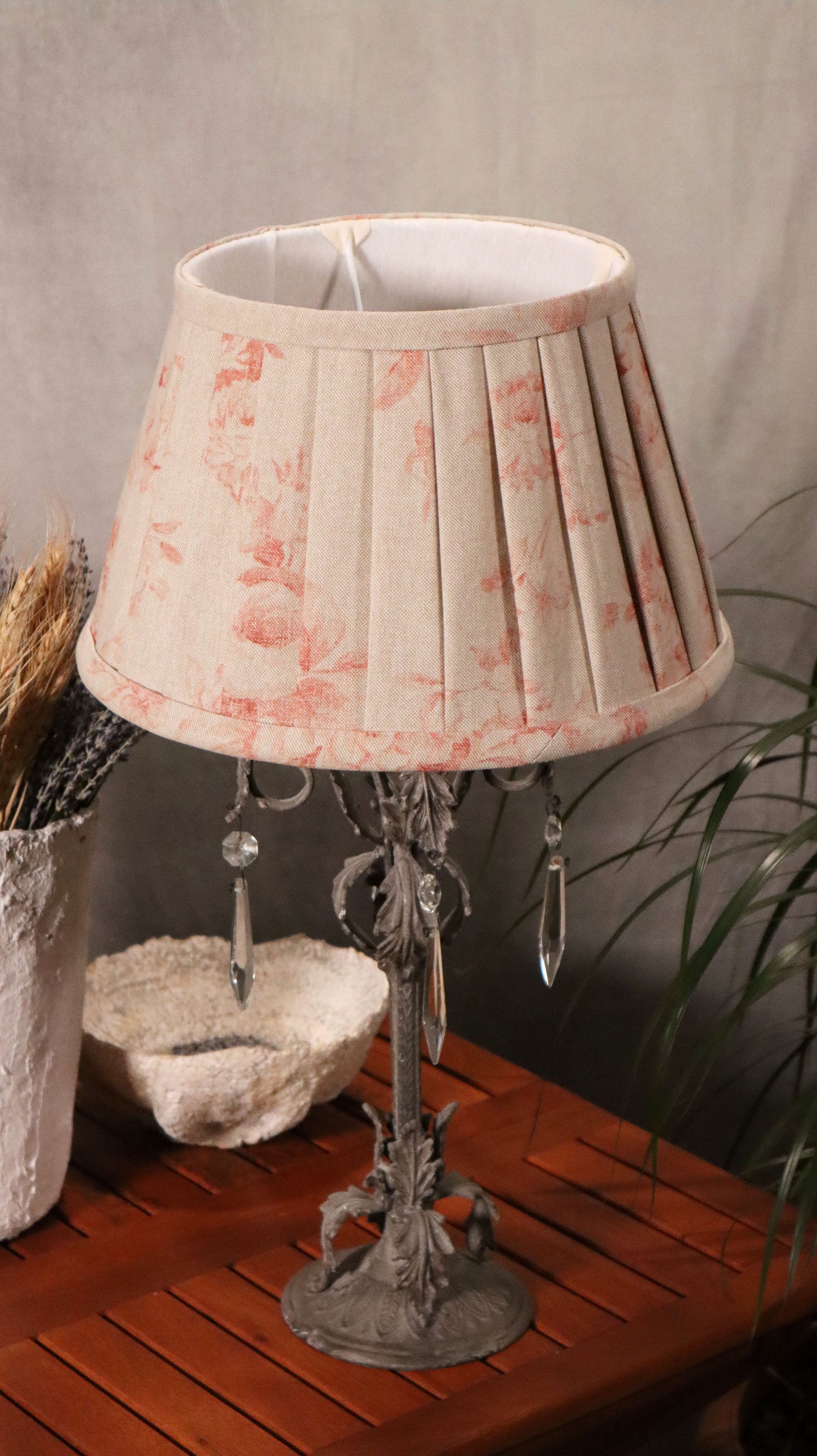 Red faded roses Pleated Lampshades, rustic style - MariaMarabellashades